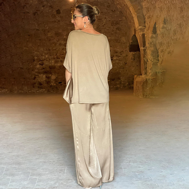 Elegantes Glänzendes zweiteiliges Set mit V-Ausschnitt in Übergröße