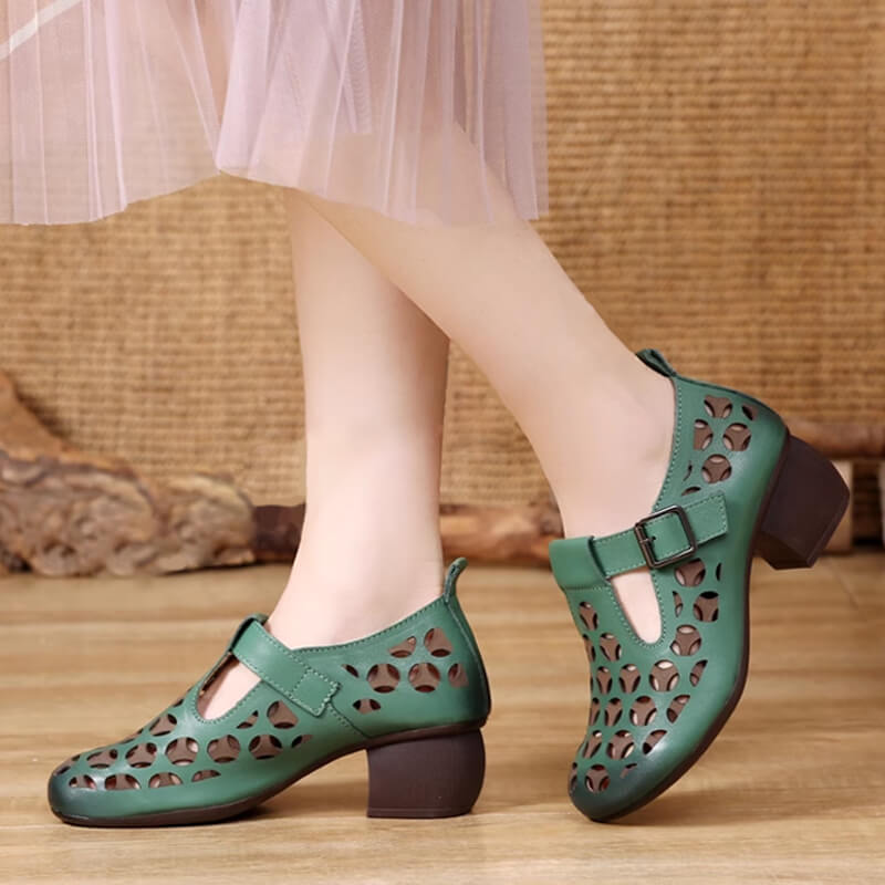 Freizeitschuhe im Retro-Ethno-Stil