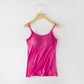 ☀️ 50 % RABATT FÜR BEGRENZTE ZEIT! 👚 Damen Tanktop mit integriertem BH – Verstellbare Träger, elastischer Stoff und runder Ausschnitt für Alltag & Layering 🤍