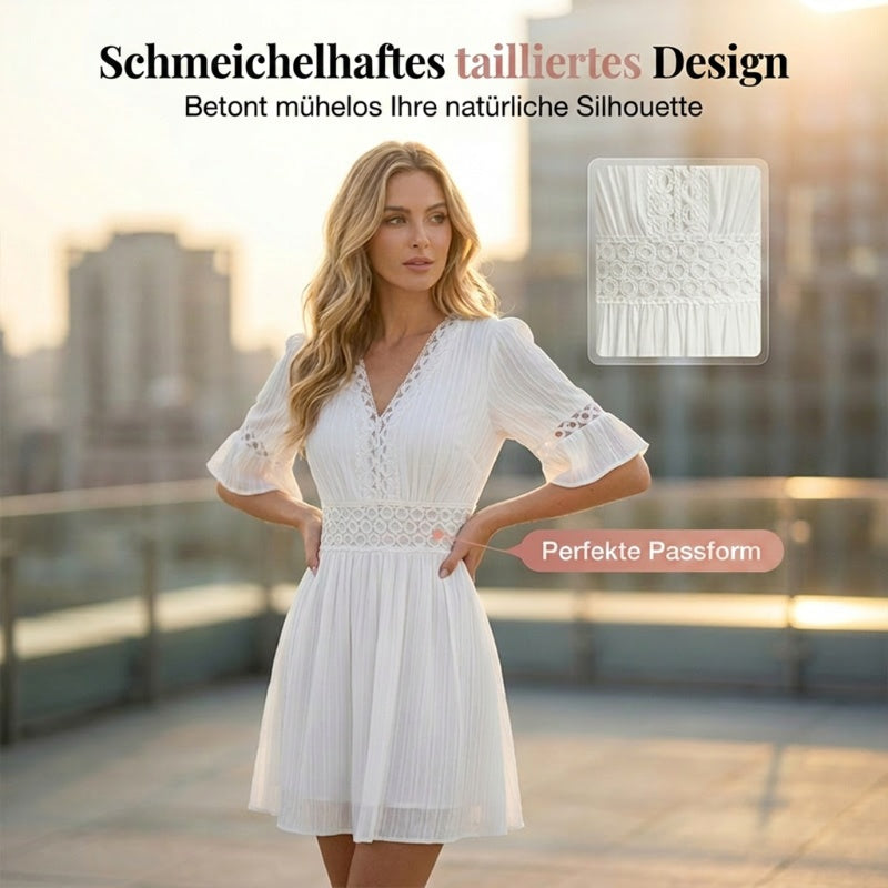 🌸 50 % RABATT FÜR BEGRENZTE ZEIT! 👗 Weißes Urlaubskleid mit V-Ausschnitt & Lochstickerei – Glockenärmel, taillierter Spitzenbund, luftig für Strand, Hochzeit & romantische Dinner