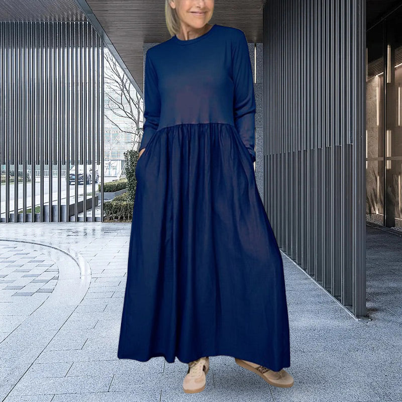 Fließendes Midikleid aus Strick mit vollen Ärmeln