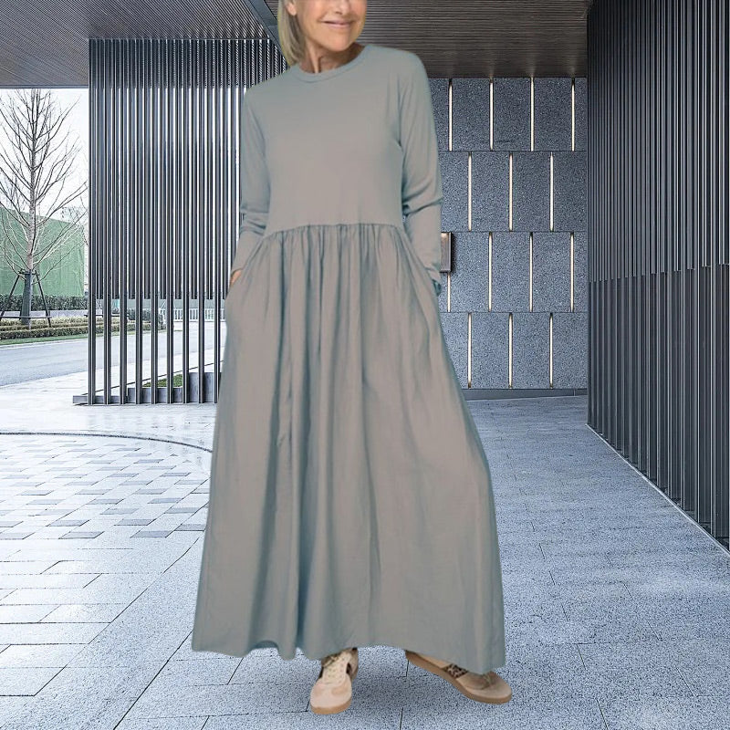 Fließendes Midikleid aus Strick mit vollen Ärmeln