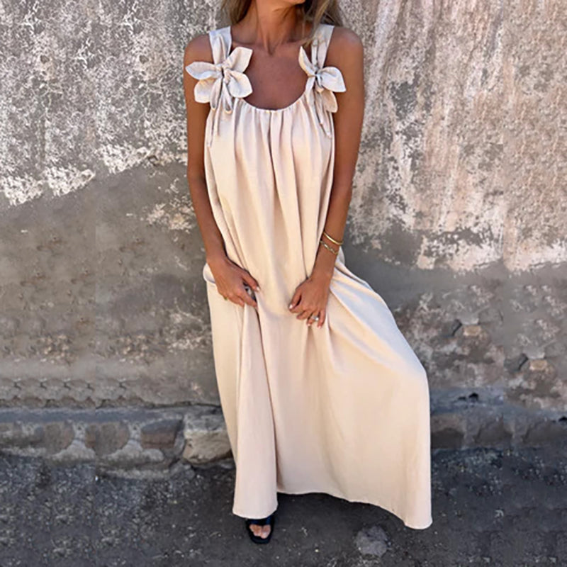 👗 Figurfreundliches Sommer-Maxikleid ✨ Lockerer A-Linien-Schnitt mit Blumenapplikationen & Trägern