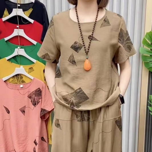 ✈️ Kostenloser Versand bei 2 Einkäufen ✈️Damen-Set: Bedrucktes Kurzarm-Oberteil & 7/8-Hose
