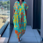 🔥 Letzter Tag! 50% Rabatt Damen Bedrucktes Freizeit-Maxikleid 💙 V-Ausschnitt, locker & bequem für Alltag & Urlaub