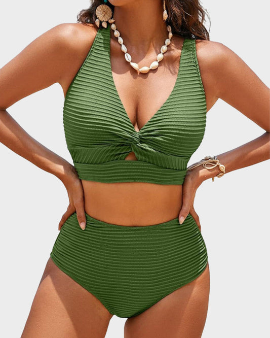 Texturiertes Bikini-Set mit Knotendetail und High-Waist-Schnitt