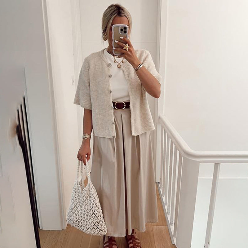 Klassische Kurzarm-Strickjacke für Damen