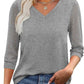 🌸 Lässiges Damen-Top mit V-Ausschnitt & Spitzen-3/4-Ärmeln – Elegant & vielseitig kombinierbar!