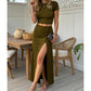 Elegantes figurbetontes Zweiteiler: Kurzes Crop Top und Midirock mit Schlitz