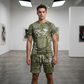🔥 NUR SOLANGE DER VORRAT REICHT – 50% RABATT! 🎉 Herren Sportset mit Kunstdenim Print – Kurzarm T-Shirt + Cargo Shorts, elastischer Stoff für Fitness, Laufen & Alltag
